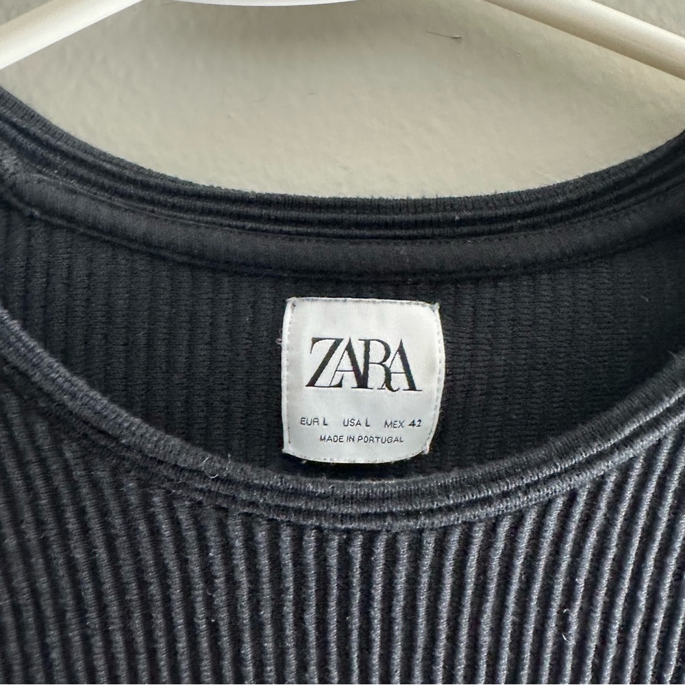 Long Sleeve Crew Neck - Picture 2 of 3